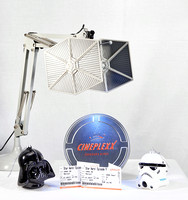 Star Wars Tie Fighter Lampe Darth Vader / Stormtrooper Christbaumbehang und zwei Kinokarten